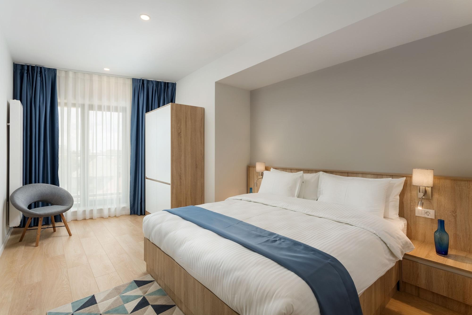 Athina Hotel 4*